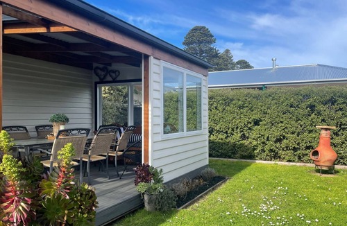 Port Fairy House | Gipps Getaway - cottage style charm