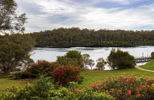 Gipsy Point Resort | Gipsy Point Lakeside