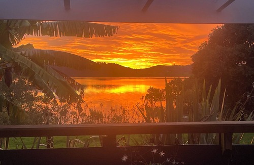 Whirinaki Cottage | Giraffe Rest Hokianga Harbourside Rawene