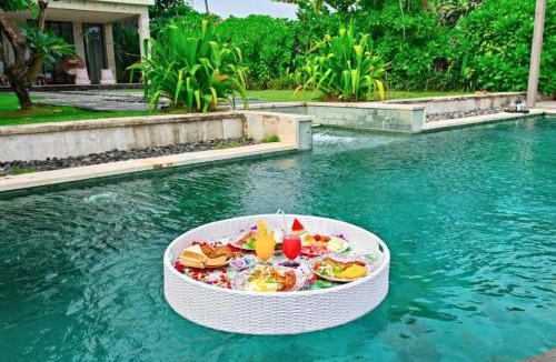 Ketewel Villa | Giralda Beachfront 2 BR Private Pool Villa