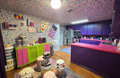 Lone Star House | Girls Just Wanna Have Fun