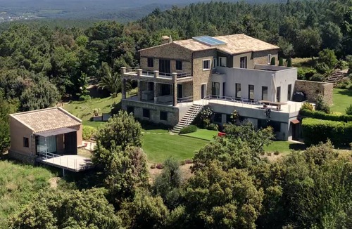 Girona Villa | GIRONA VILLA WITH STUNNING VIEWS