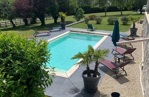 Cravant-les-Coteaux House | Gite à Cravant les Coteaux