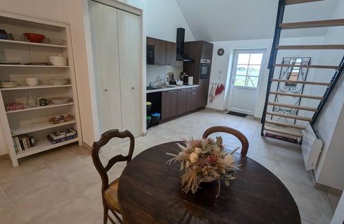 Chaingy Cottage | Gîte 1 Les Ratys: charm, tranquility and comfort near Orleans