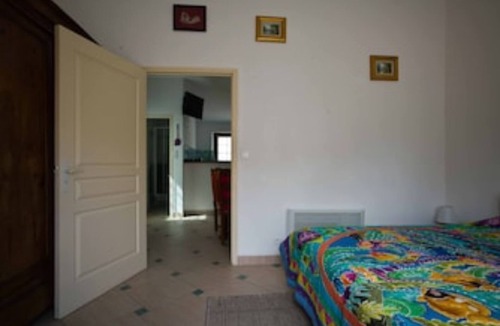 Aslonnes House | 'Gite 2' (4 people), La Balaise