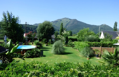 Lezignan House | Gite 2 - chez Balum, 3 km from Lourdes, Hautes-Pyrénées