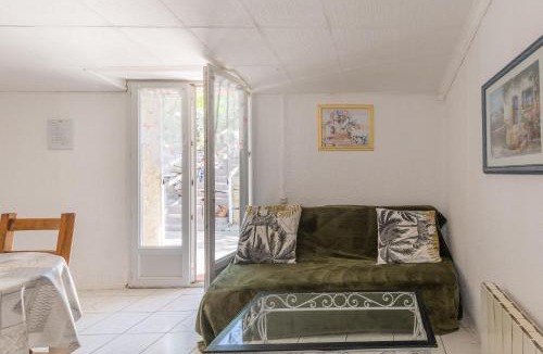 Saint-Sauveur-de-Cruzieres House | Gite 2 - Gite Les Oliviers