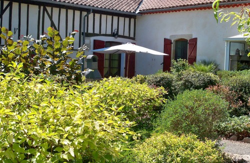 Saint-Justin Cottage | Gite 2 Logis Gascons is set in the pretty Gers countryside close to Marciac