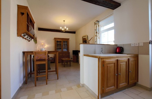 Avallon House | GITE 2 PERS - HEATED POOL - PONY