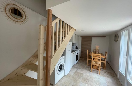 Treffort Apartment | Gite 2 pers sécurisé + parking - Vue Lac (10 mn à pieds) et Montagnes - TREFFORT