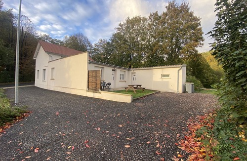 Moret-sur-Loing House | Gite 2 Personnes "chez Les Blanches"