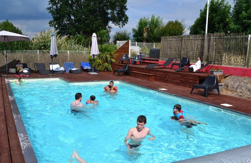 Verruyes Ski Chalet | GITE 3/5 WITH HEATED POOL AND JACUZZI TO SHARE