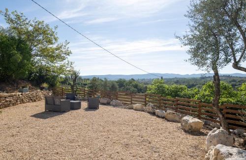 Saint-Sauveur-de-Cruzieres Apartment | Gite 3 - Lavande