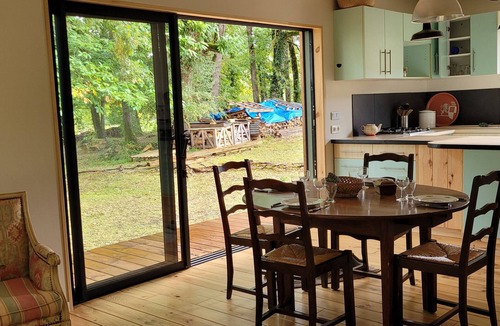 Doissat Cottage | Gîte 4 pers KASSANDRE, ideal for visiting the Périgord, swimming pool