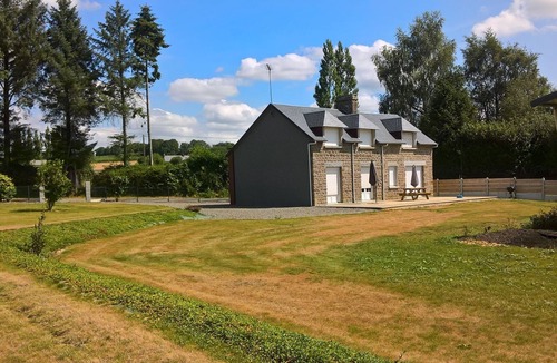 Le Mesnil-Ozenne House | Gite 6 Personnes Baie du Mont st Michel