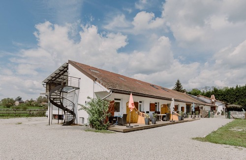 Domessin Apartment | Gite 6 Personnes 20 mns Lac D'aiguebelette