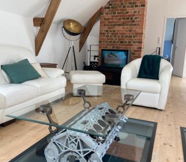 La Bouexiere House | Gite 8-10 pers, 4 chambres, billard, jardin