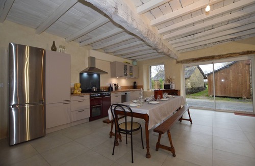 Servon-sur-Vilaine House | Gite 8 Pers. 4 ch 3 SDE Dans un Ancien Corps de Ferme Écorénové, Près Rennes