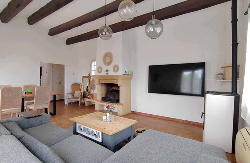 Saint-Julien-de-Peyrolas House | Gite Avec vue sur le Mont-ventoux