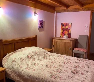 Montesquieu-Avantes House | GITE A LA FERME