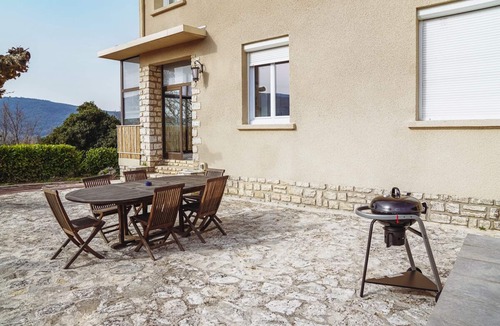 Vallon-Pont-d'Arc Cottage | GITE ALLAN.