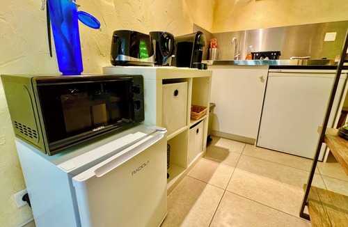 La Bruguiere Apartment | Gîte amidst the vines