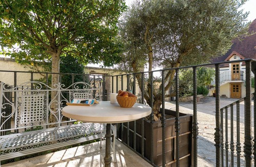 Gevrey-Chambertin House | Gite and Terroir