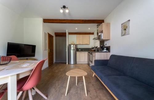 La Chatelaine Apartment | Gite Arbois 2 pièces Piscine Chauffée