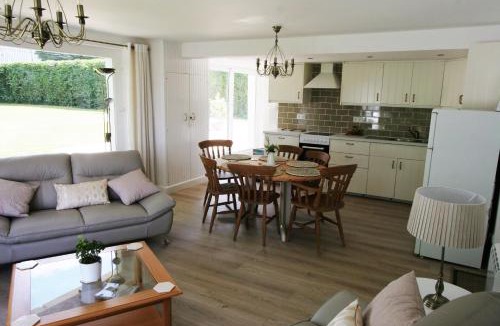 Nampont House | Gite at 105