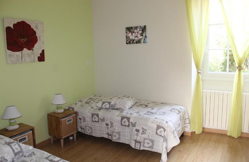 Saint-Pierre-de-Chignac House | Gite "Au bout du chemin "