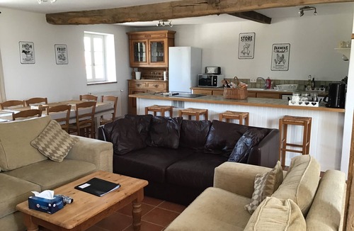 Cabas-Loumasses Cottage | Gite Au Débent Converted Barn Light,Airy,Spacious