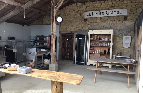 Cabas-Loumasses Cottage | Gite Au Débent Converted Barn Light,Airy,Spacious