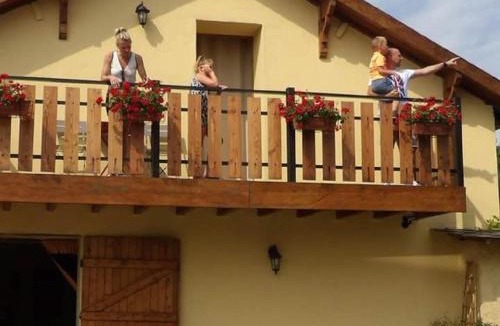 Lor House | Gite Au Grenier Cosy