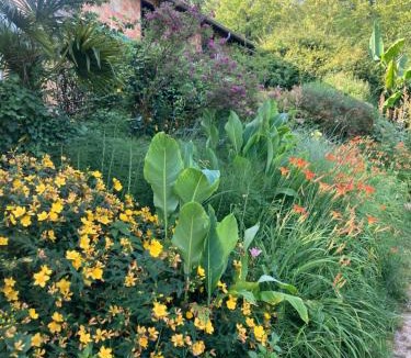 Meilhan-sur-Garonne House | Gite Au Jardin