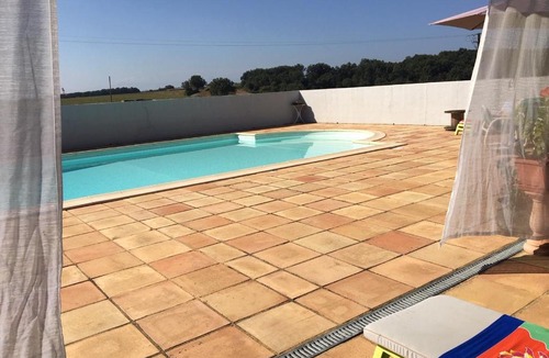 Seissan House | Gite Au Marron