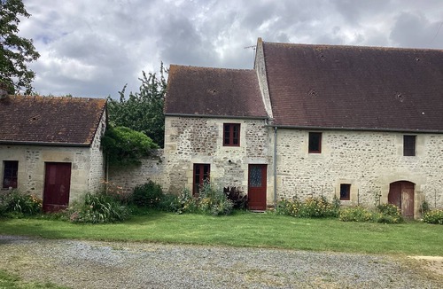 Barbery House | Gite au Sein D'un Corps de Ferme Avec Terrain Privatif