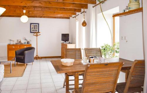 Pommerit-le-Vicomte House | Gite Aux Framboises