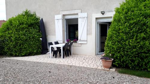 Lacroix-sur-Meuse House | Gite Aux Lauriers