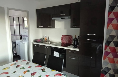 Saint-Martin-d'Ardeche Apartment | Gite Aven Marzal