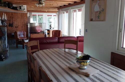 Genolhac Villa | Gite avec Vue Panoramique