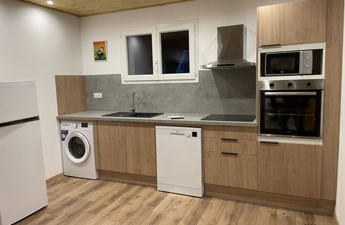 Saint-Leger-les-Melezes Cottage | Gite Belle Vue 2 with mountain views