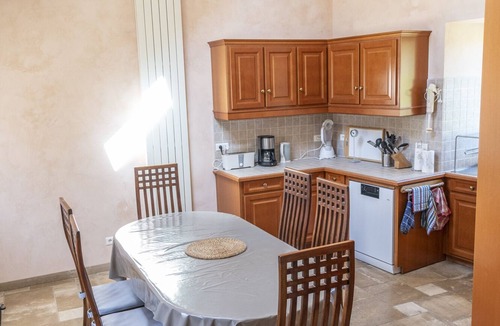 Asquins House | Gite Bambi