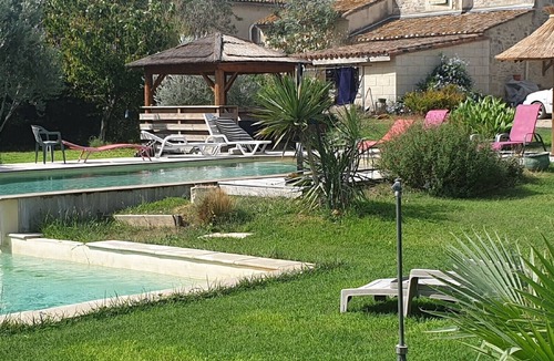 Codognan Apartment | - Gite Bas -