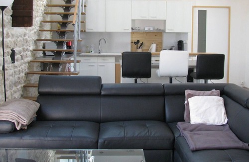Bazoches-les-Hautes Cottage | Gite Bazoches-les-Hautes, 3 bedrooms, 7 persons