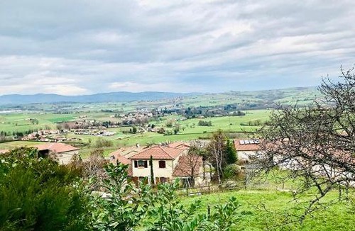 Saint-Romain-de-Popey Apartment | Gite Belle Vue