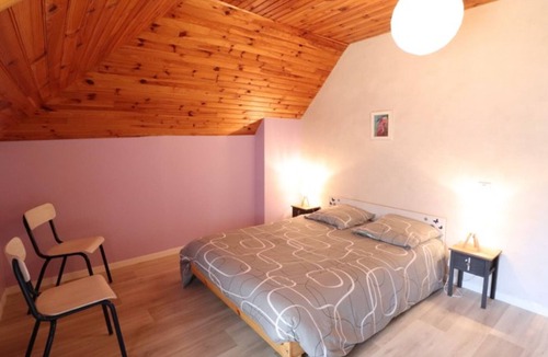 Besse Cottage | Gite Besse, 4 bedrooms, 6 persons