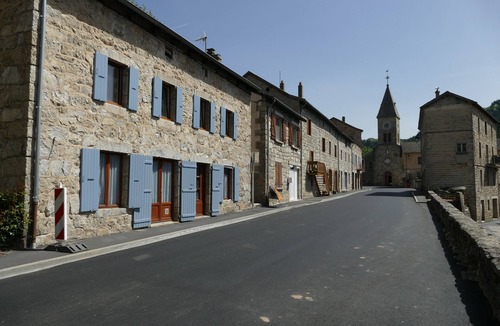 Saint-Julien-Boutieres House | Gite between Mont Gerbier de Joncs & Lac de Devesset