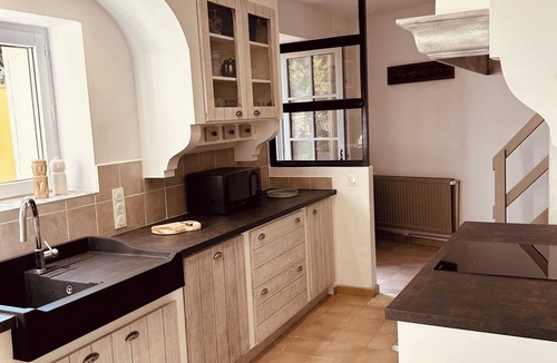 Taulignan House | Gîte between vine and olive tree