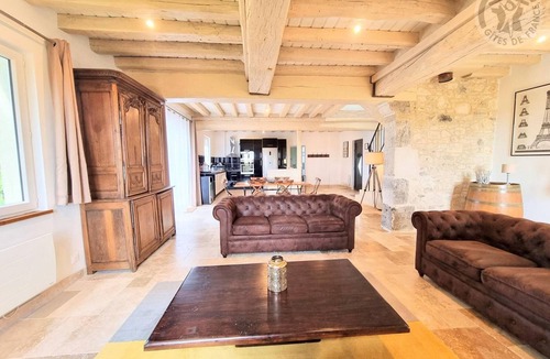 Bourdonne Cottage | Gite Bourdonné, 2 bedrooms, 4 persons