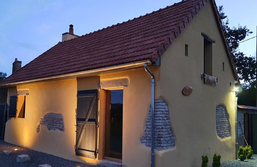 Saint-Hilaire-Fontaine House | Gite Briffaut